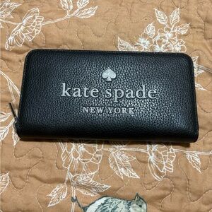 NWOT Kate Spade Black Textured Wallet
